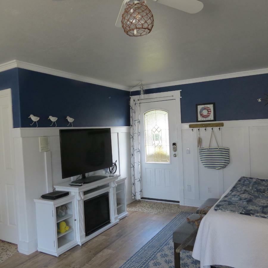 Tanbark Shores Guest Suite ブルッキングズ エクステリア 写真