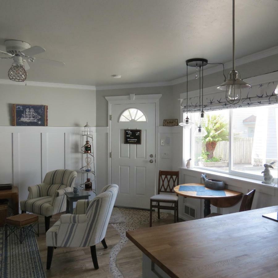 Tanbark Shores Guest Suite ブルッキングズ エクステリア 写真
